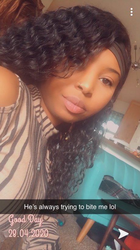 Leilanibabe exklusive sex foto