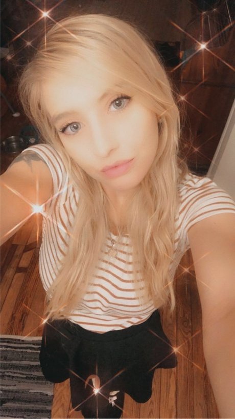 LEIA Laughs hd kunst fotos