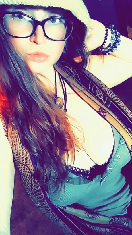 Halien model sexy archiv