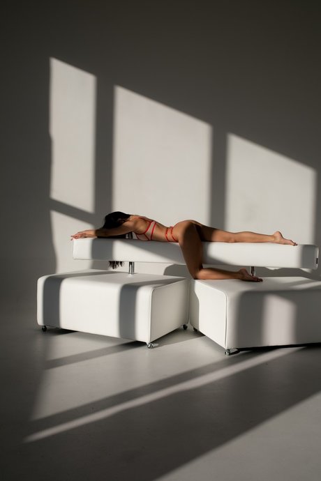 u95739949 erotische nacktheit bild