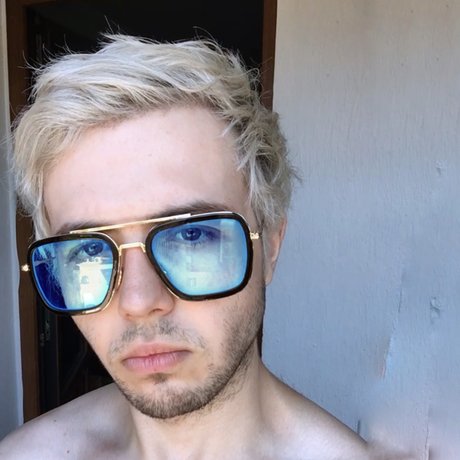 lkw-fahrer onlyfans nacktheit freie bild