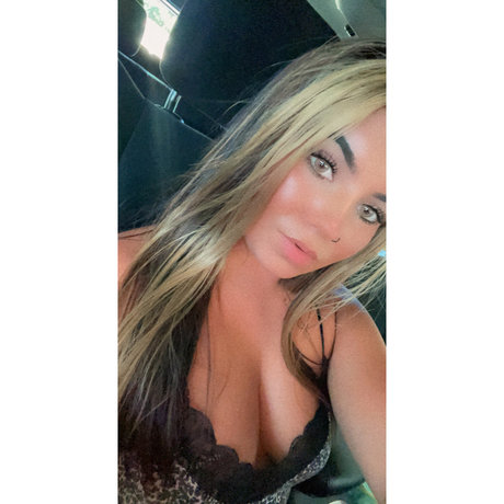 Madam Clover sexy bild