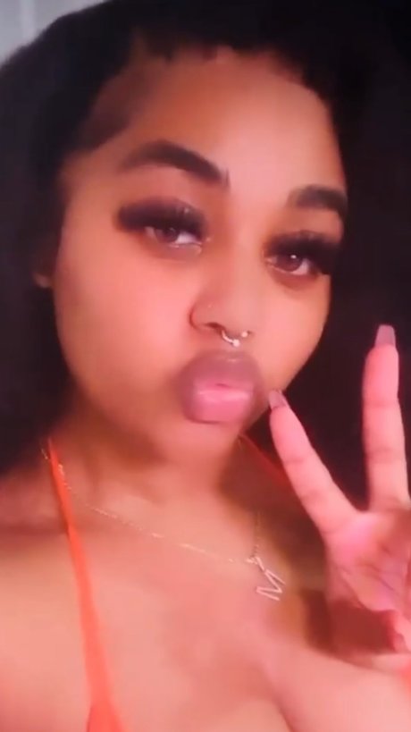 M Mookie_ pornostar schöne bild