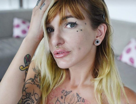 Luxes kostenlose nacktheit bild