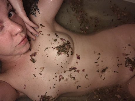 LunaFoxx xxx erwachsene bilder