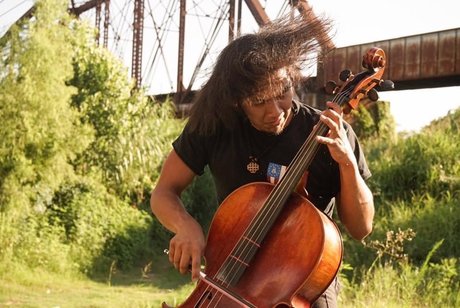 LukeCelloDaddy erwachsene nackte archiv