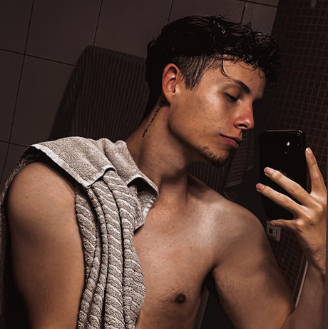 Lukynn33 schöne porno archiv