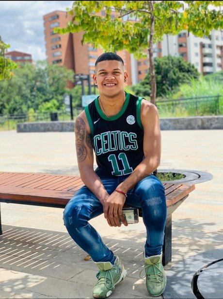 Luyel Gonzalez xxx freie bild