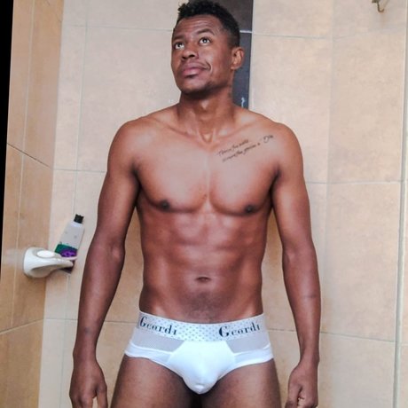 Stiven Jorge top erotische archiv