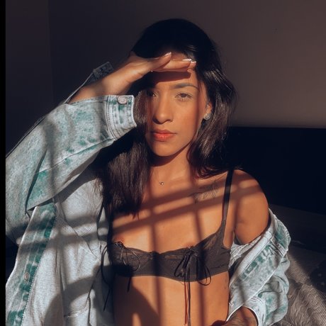 vollbusige asiatische onlyfans kostenlose heiße galerien