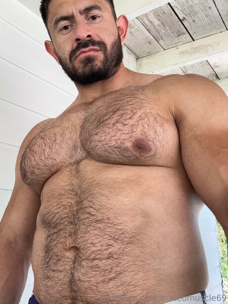 Mateo Muscle xxx bild