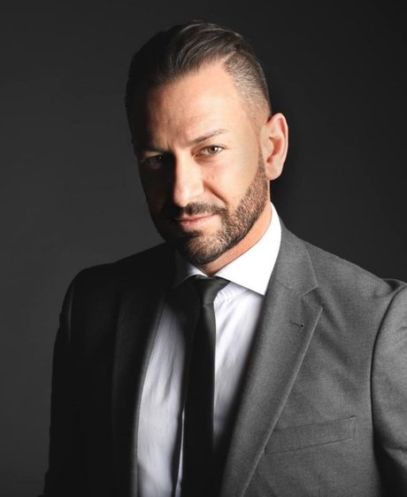 Masis Sarkisian kostenlose hübsche archiv