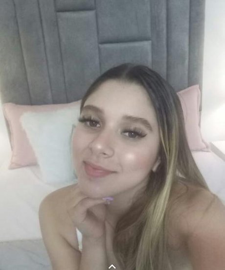 Mia Levobitch nackt porno bild