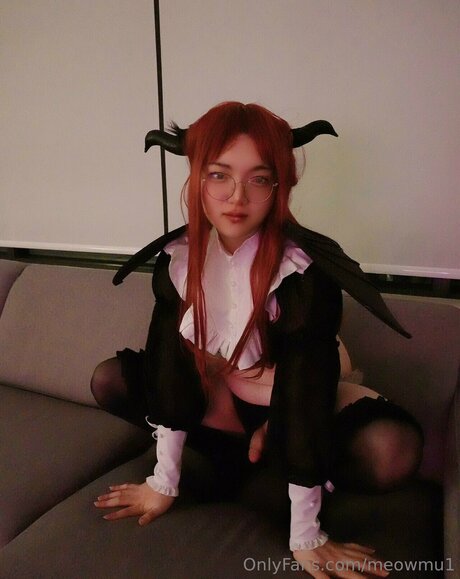 Ai SissyLunar sexy nackt galerien