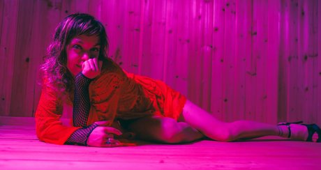 Mena Lora erotische nackt galerie