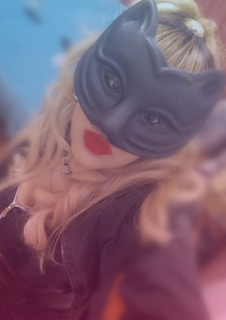 blonde bikini-onlyfans erotische akt bild