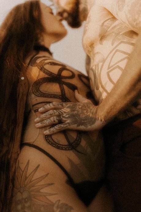 schwarz kostenlos onlyfans schöne kunst galerie