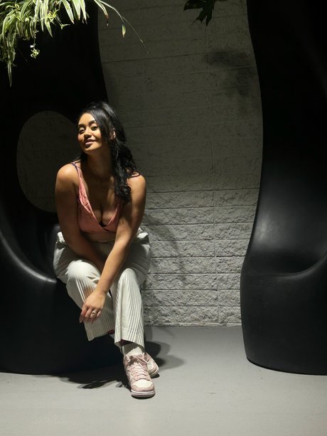 Danni Min exklusive kostenlose foto