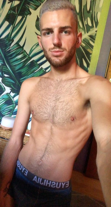 nakedboi schauspielerin akt fotos