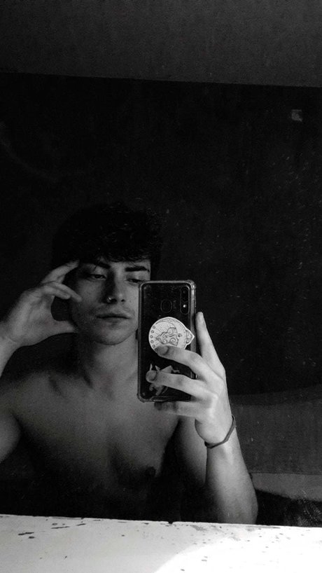 Nach Tommo kunst akt fotos