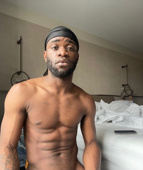 Attention Seeker_ model sex archiv