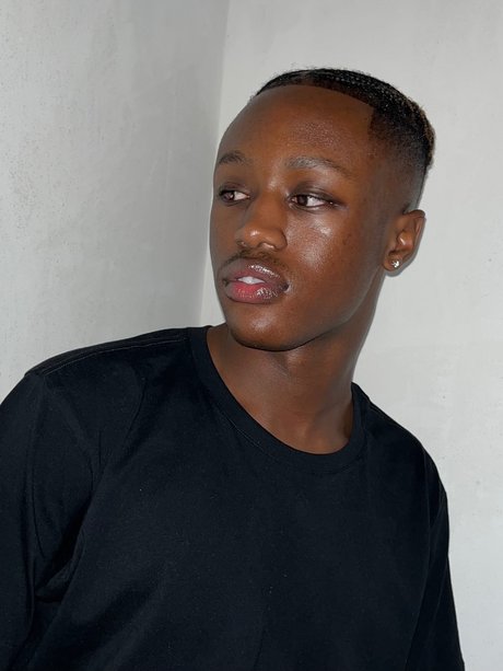 Sima Nevhuhulwi kunst erwachsene archiv