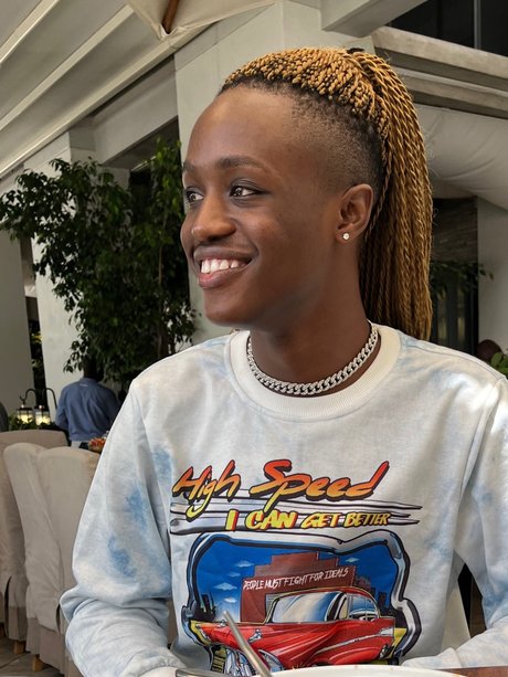 Sima Nevhuhulwi kunst porno foto