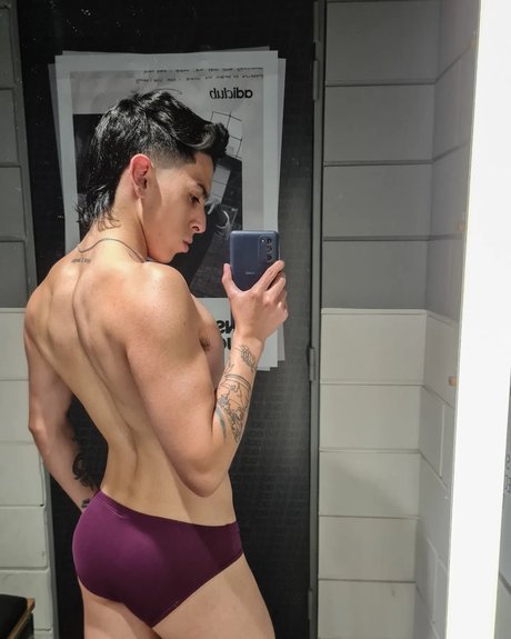 Nicol s Bello hd nackten bilder