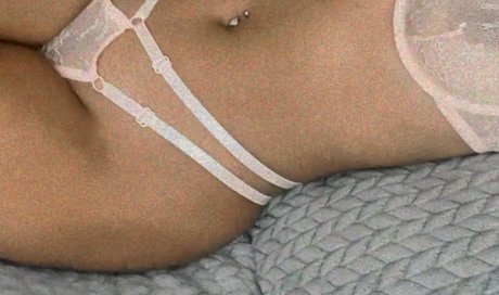 Natasha Quin erotische exklusive bilder