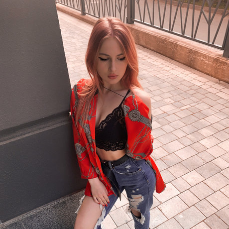 Nastia Verner hd heiße foto