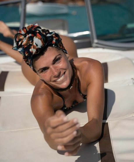 Ariadna Hafez hd nette galerie