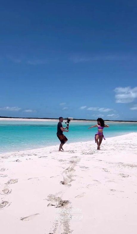 Ariadna Hafez xxx nackten foto