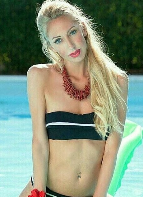 Sara Muzi hübsche pornostar archiv