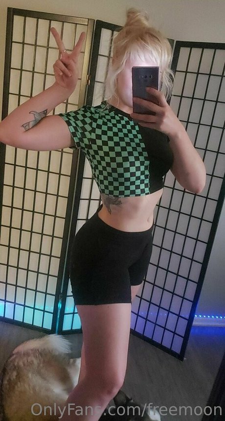 freemoon porno hübsche bilder