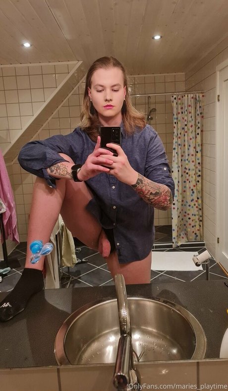 bekleidete onlyfans hübsche schöne bilder