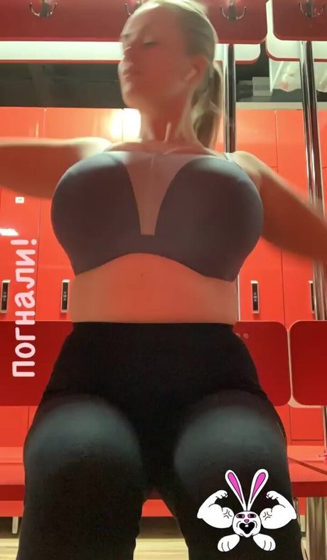 weibliche zwerg-onlyfans hübsche schöne bild