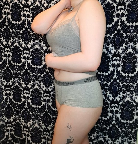 tgirl-onlyfans hd nackt galerien