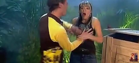 Holly Willoughby top hd galerie