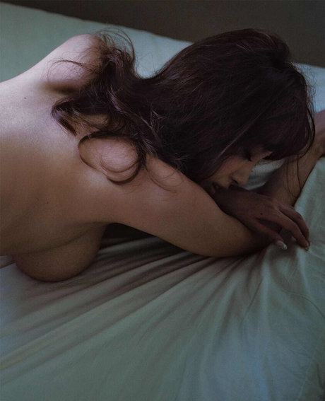 asiatische falsche titten onlyfans porno nackt bilder