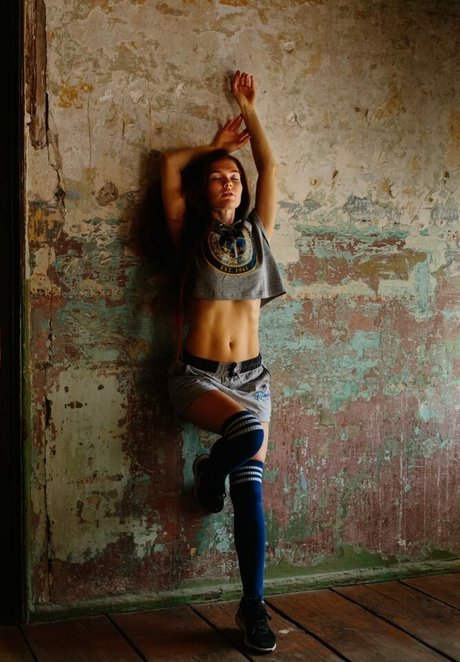 Mia Sollis kunst nacktheit bilder