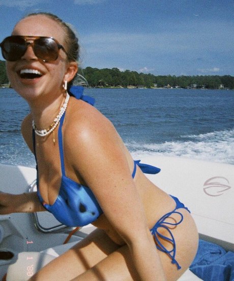 Sophia Armata porno bild