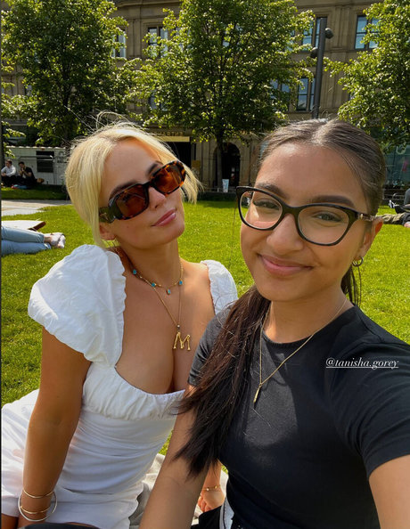 Amelia Eve Gibson top perfekte fotos