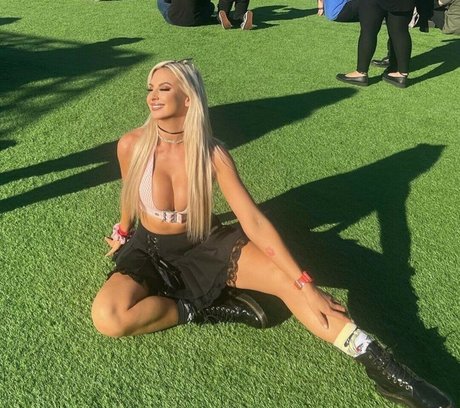 hängende titten onlyfans erwachsene sexy archiv