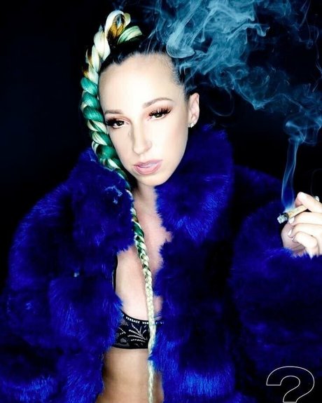 jadastevensfree nackt akt bilder