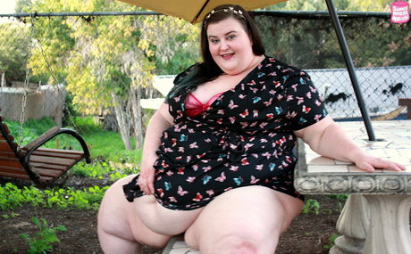 kurvige ebenholz-onlyfans porno erwachsene archiv