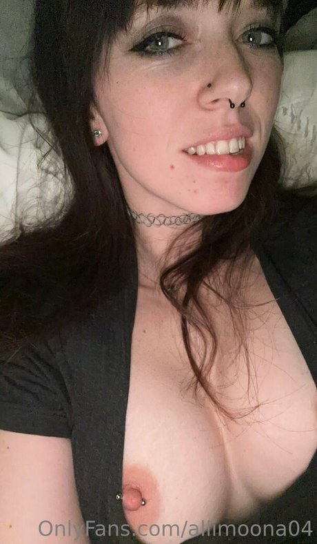 allimoona04 erotische hd fotos