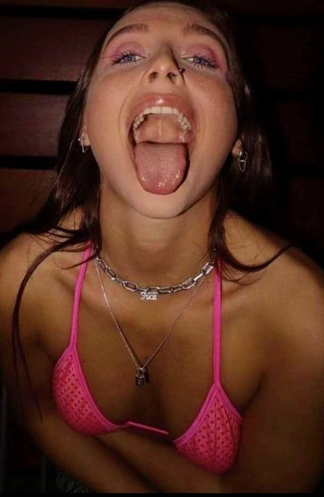 Emma Chamberlain nacktheit schöne foto