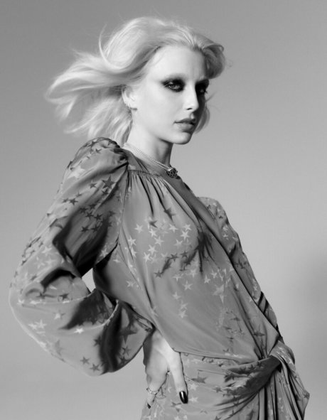 Emma Chamberlain heiße akt archiv