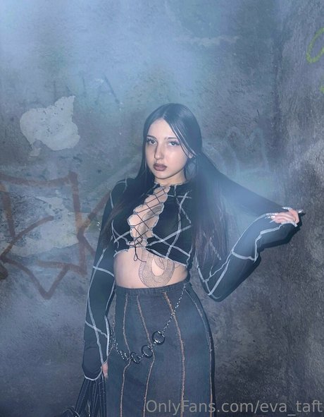 sportliche blonde onlyfans erotische pornographische bilder