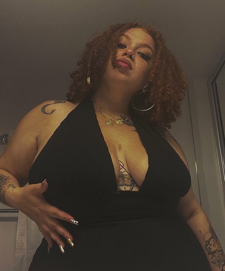 AHintOfRed pornostar erotische fotos